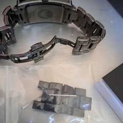 中古アルマーニ腕時計の画像