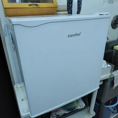 １ドア小型冷蔵庫　差し上げます！の画像