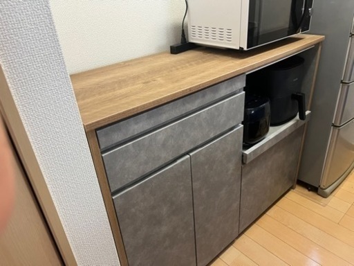 LOWYA 作業台付き食器棚 定価69,990円