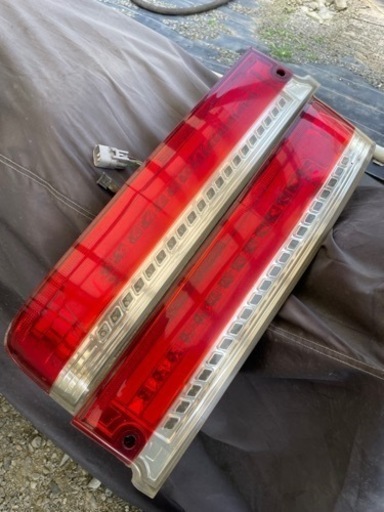 ダイハツ　アトレー　テールランプ