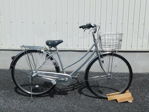 中古自転車多数販売中!　安い自転車は大丈夫？という方　是非ご来店ください!　シティサイクル ブリヂストン 27インチ シルバー 内装3段変速 オートライト リヤテールランプ点灯確認済み　売れてます! 早い者勝ち! 状態は全体的に極めて良好と思います!　m18