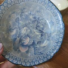 食器の画像