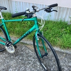 GIANT ESCAPE R3 クロスバイク 引き取り限定の画像