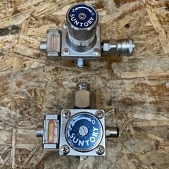 C(6424) サントリー 生ビールサーバー 減圧弁 2口 部品...