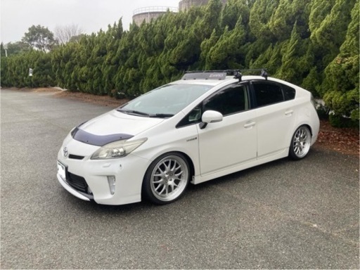 車のパーツ タイヤ、ホイール
