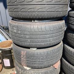 車のパーツ タイヤ、ホイールの画像