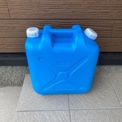 ストーブ　灯油ポリタンク　18リットル