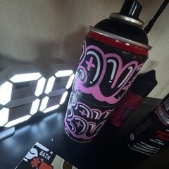 スプレー缶　グラフィティ　インテリア