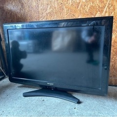 E3105   テレビ　32インチ　2011年
