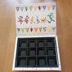 ディズニーチョコレート空箱&キャンディー空缶の画像