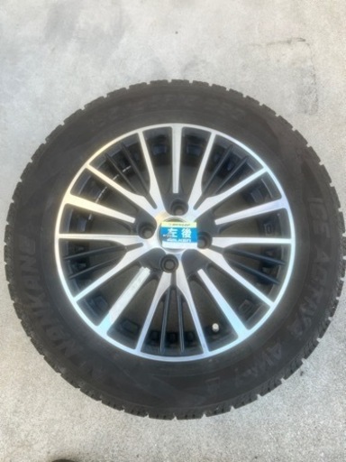 車のパーツ タイヤ、ホイール