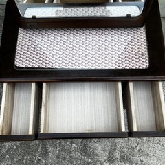 s06011601 鏡面台 机 木製 化粧台 こげ茶 棚 和風 インテリア 家具 リビング用品 家財 アンティーク レトロ 昭和 時代物 中古品の画像