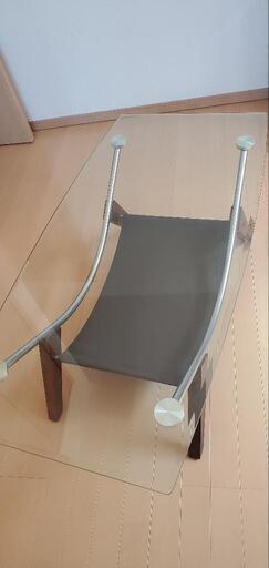 《商談中》家具 テーブル