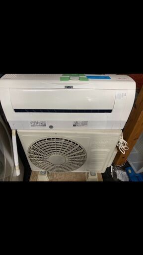☆中古￥26,800！HITACHI　2.8kwルームエアコン　家電　2019年製　RAS-W28J(W)型　【BF087】