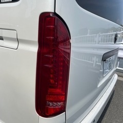 200系ハイエース　コブラ　テールランプの画像