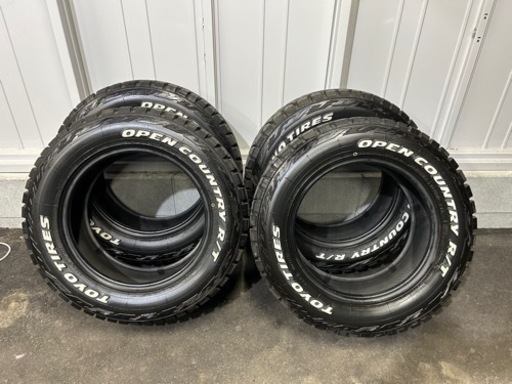 TOYO OPENCOUNTRY RT 215/65R16 ハイエース