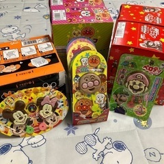 アンパンマン　マリオ　ミッキー　チョコ　1個のお値段です