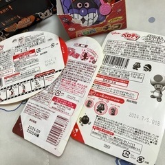 アンパンマン　マリオ　ミッキー　チョコ　1個のお値段ですの画像