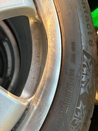 車のパーツ タイヤ、ホイール265/60/18