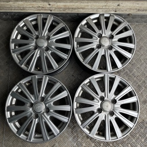 アルミホイール　14インチ　軽自動車用　シルバー