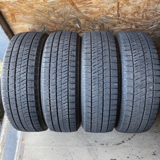 バリ山　BRIDGESTONE ブリヂストン　ブリジストン　VRX2 165/55R15 スタッドレス　タイヤ　2018年製　15インチ