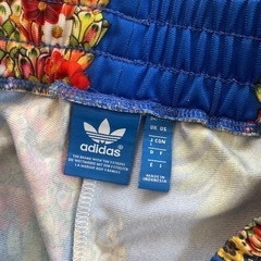 adidas originals 2NE1   の画像