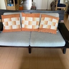 【中古・美品】2人掛けソファの画像