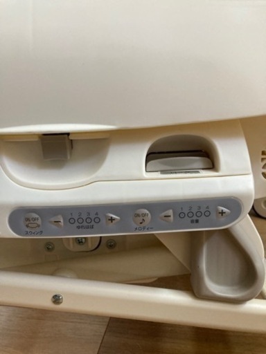 オムツ&ネムリラオートスウィング　ハイローチェアー　子供用品 ベビー用品 ベビーベッド、家具、オムツ