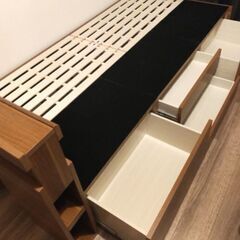 ●美品●収納たっぷり♪ コンセントありヘッド付き 収納付き・シングルベッドフレームの画像