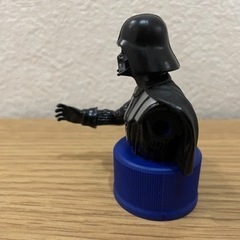 スターウォーズ　ボトルキャップ　ダースベイダーの画像