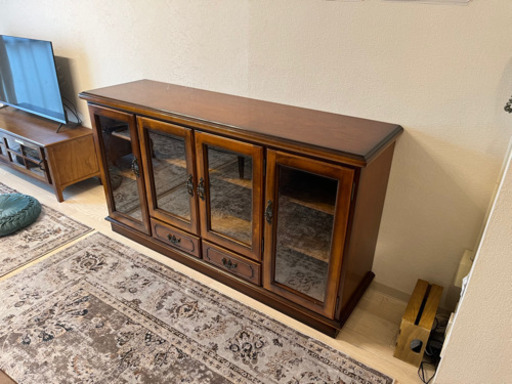 karimoku(カリモク家具) サイドボード ！食器棚や本棚に使えるアンティークな風合いがおしゃれな棚