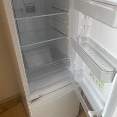 冷蔵庫の画像