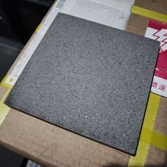 値下げしました！新品タイル15cm✕15cm✕1cm　駐車場にも施工ok　