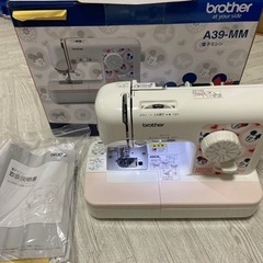 ⭐︎美品⭐︎brother ブラザー　コンパクトミシン　ミッキー＆ミニー　A39-MM　の画像