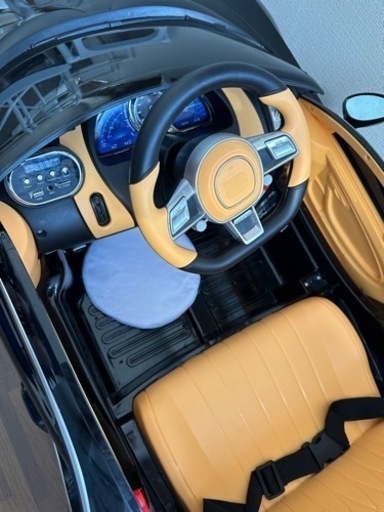 【国内完売】ブガッティ シロン 乗用玩具　ラジコン 子供用 車