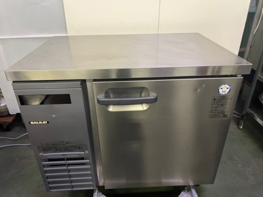 フクシマガリレイテーブル形冷凍庫  2022年