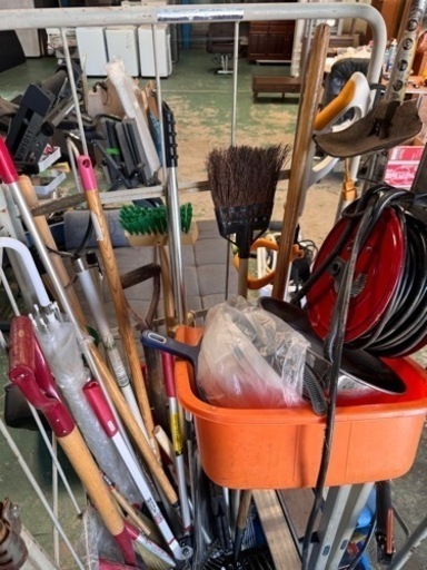 決まりました⚠️本日、明日限定⚠️早い者勝ち！中古品☆道具まとめ！草刈機、剪定ハサミや枝切りなど！まとめて⚠️格安☆中古☆配達相談可能