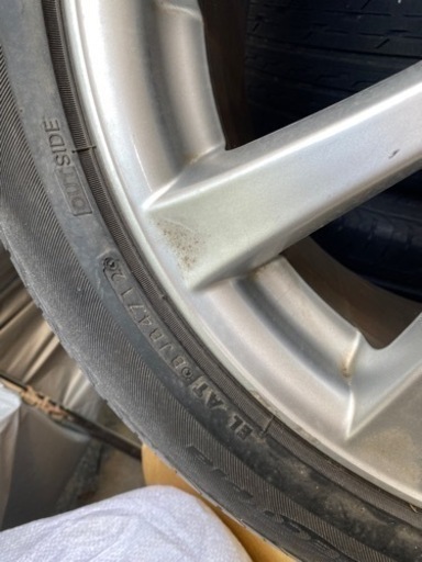 車のパーツ タイヤ、ホイール