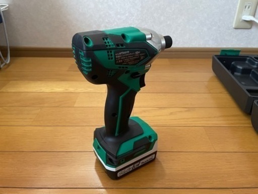 マキタ　インパクトドライバー