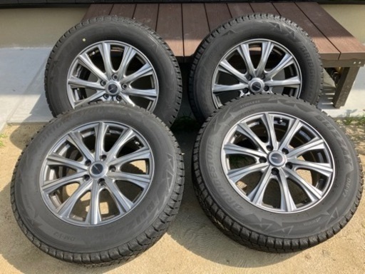 車のパーツ タイヤ、ホイール