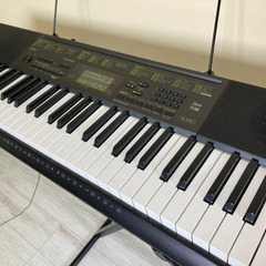 CASIO  電子キーボード　綺麗です　