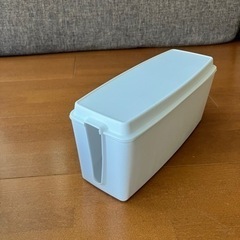 100均　収納ケース、ケーブルカバーの画像