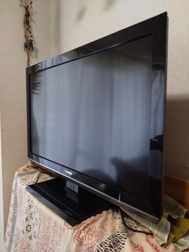 液晶テレビ　レグザ　32型