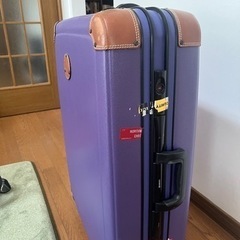 旅行カバン、キャリーケース