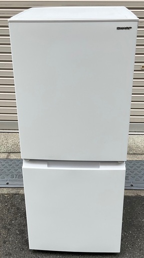 【RKGRE-347】特価！シャープ/152L 2ドア冷凍冷蔵庫/どっちもドア/SJ-D15K-W/中古品/2023年製/当社より近隣無料配達！