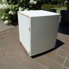 無料！　コピー機用　キャビネット　中古品！　