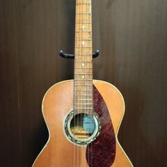 【ジャンク】ですが、良いガットギター♡ケース付きの画像