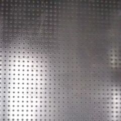ゴムマット １m×２m 厚さ１cm(突起部含む)