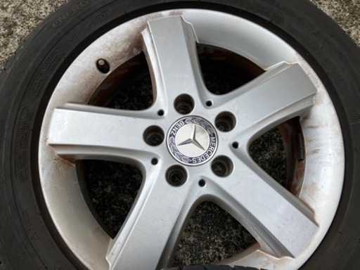 車のパーツ タイヤ、ホイール