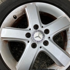 車のパーツ タイヤ、ホイールの画像